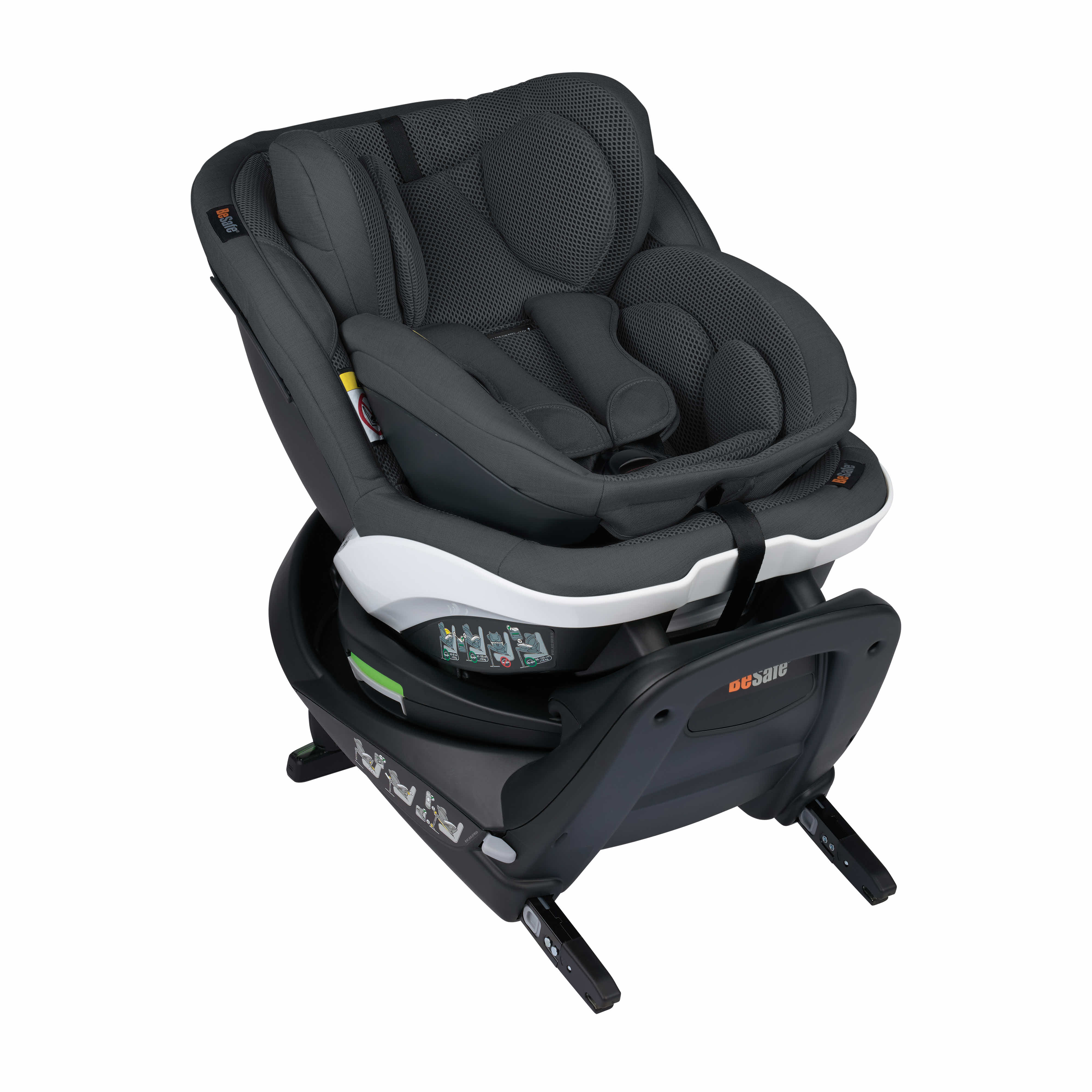 A 2-in-1 car seat that gives your child safer travels from birth