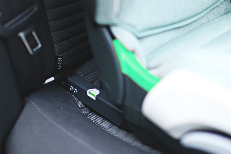 ISOFIX: ¿Qué ocurre si mi coche no lo tiene? - Mamá en Apuros